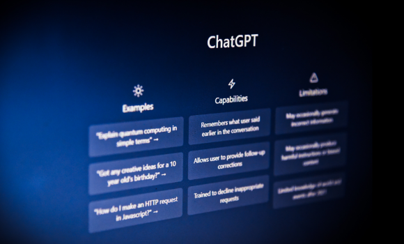 Cum poti scrie prompturi in ChatGPT pentru a obtine cele mai bune rezultate